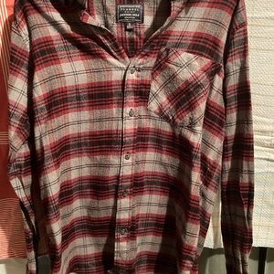 Jackson Hole Flannel Shirt Men’s Small Men Red Gray Nice Button Down
